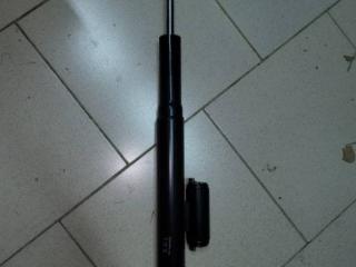 Передний амортизатор пневмоподвески Mercedes-Benz S-Класс W220 (1998 - 2002)