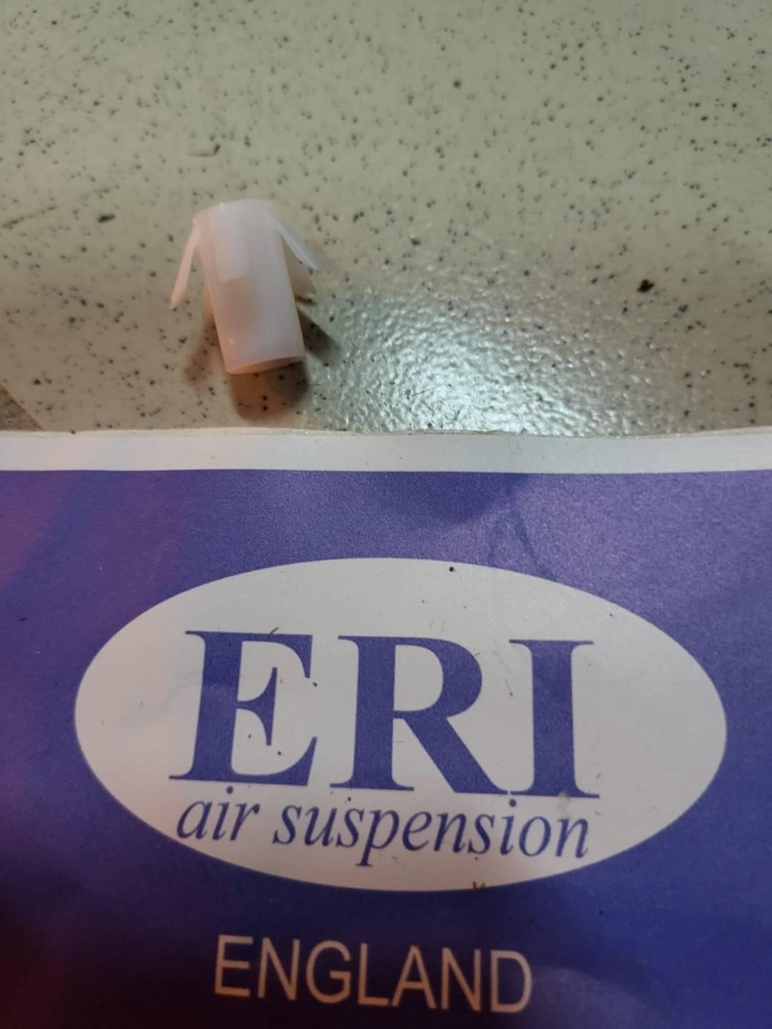 Направляющая пневмобаллона заднего Mercedes-Benz M-Класс W164 (2005 - 2008) - фото №1